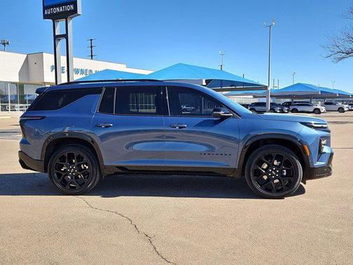 2025 Chevrolet Traverse RS