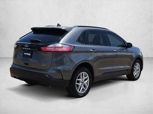 CARBONIZED GRAY 2022 Ford Edge SE