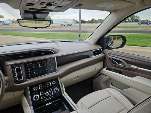 Onyx Black 2023 GMC Yukon Denali
