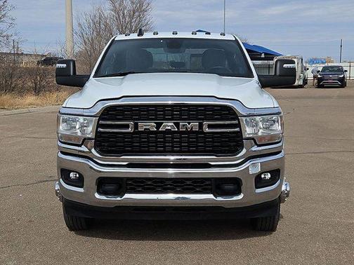 2024 RAM 3500 Big Horn Crew Cab 4x4 8' Box