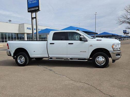 2024 RAM 3500 Big Horn Crew Cab 4x4 8' Box