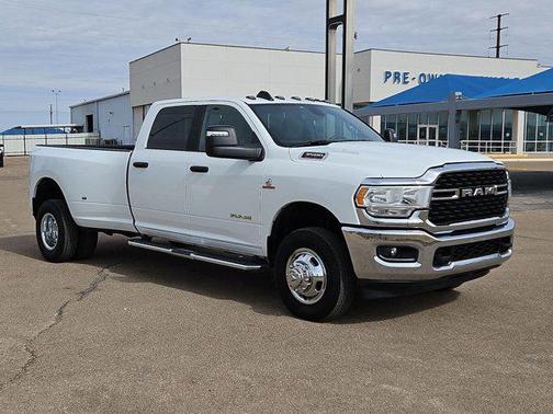 2024 RAM 3500 Big Horn Crew Cab 4x4 8' Box