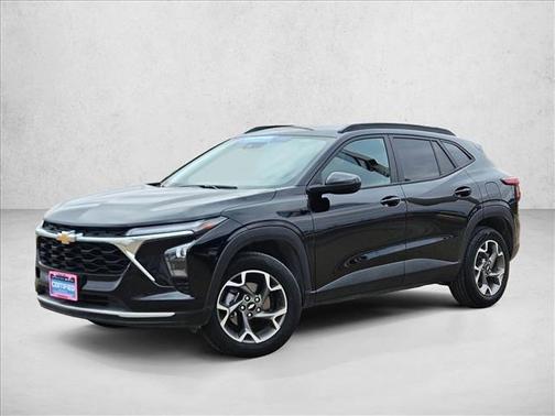 Mosaic Black Metallic 2025 Chevrolet Trax LT