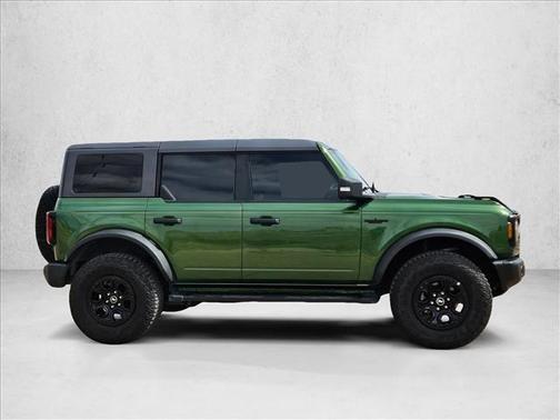 Eruption Green Metallic 2023 Ford Bronco Wildtrak