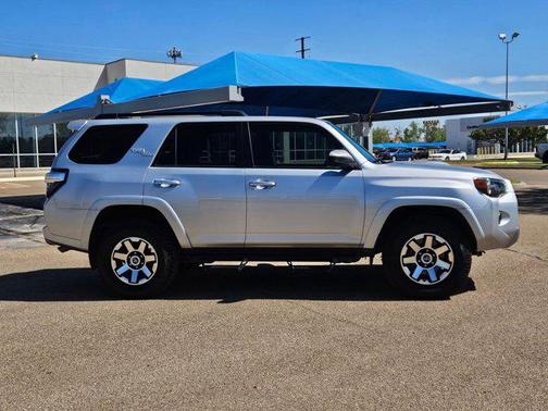 2020 Toyota 4Runner TRD Off Road