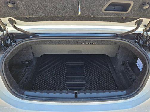 Alpine White 2022 BMW M4 Competition xDrive