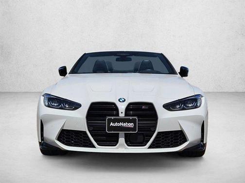 Alpine White 2022 BMW M4 Competition xDrive