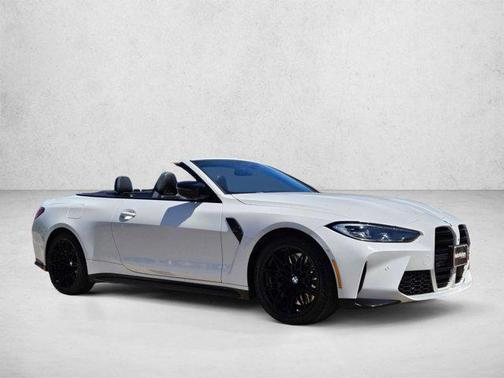 Alpine White 2022 BMW M4 Competition xDrive