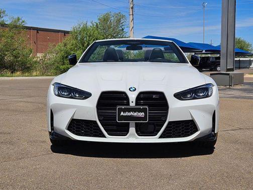 Alpine White 2022 BMW M4 Competition xDrive