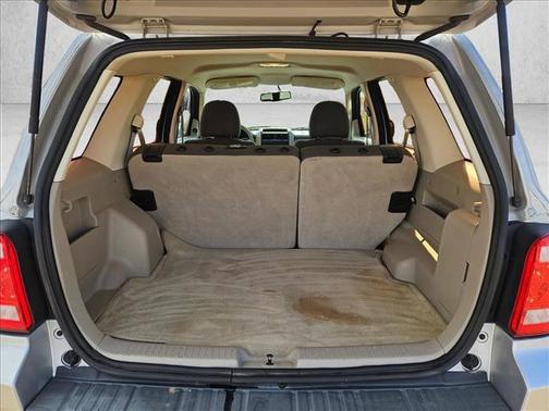 2010 Ford Escape XLS