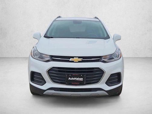 Summit White 2020 Chevrolet Trax LT