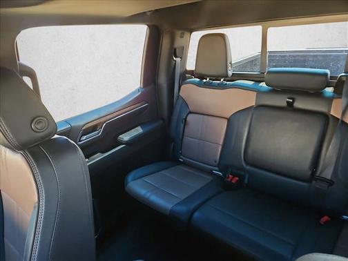 Iridescent Pearl Tricoat 2023 Chevrolet Silverado 1500 High Country