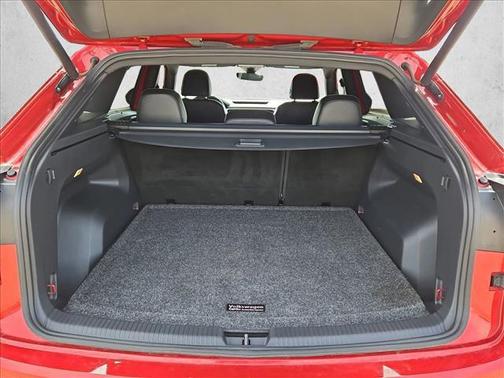 Aurora Red Metallic 2022 Volkswagen Atlas Cross Sport 3.6L V6 SEL Premium R-Line
