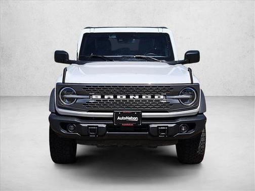 Oxford White 2025 Ford Bronco Badlands