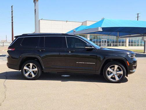 Diamond Black Crystal Pearlcoat 2021 Jeep Grand Cherokee L Limited
