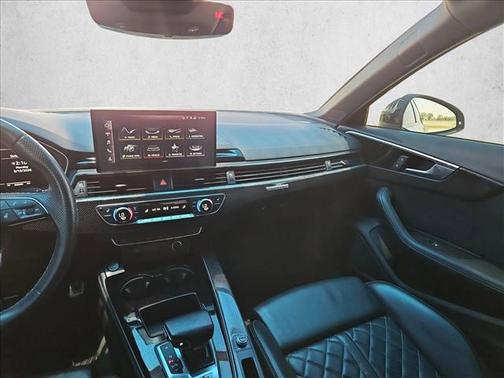 Glacier White Metallic 2022 Audi S4 Prestige TFSI quattro Tiptronic