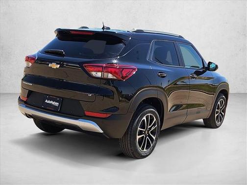 Mosaic Black Metallic 2026 Chevrolet Trailblazer LT