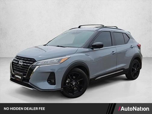 Boulder Gray Pearl 2022 Nissan Kicks SR