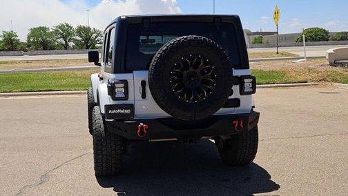 Bright White Clearcoat 2018 Jeep Wrangler Unlimited Sahara