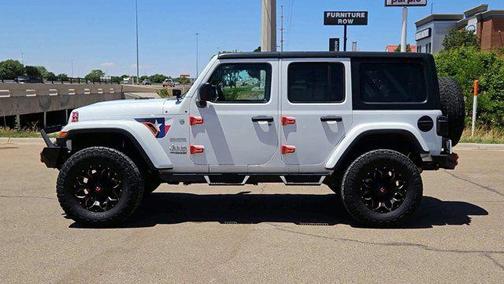 Bright White Clearcoat 2018 Jeep Wrangler Unlimited Sahara