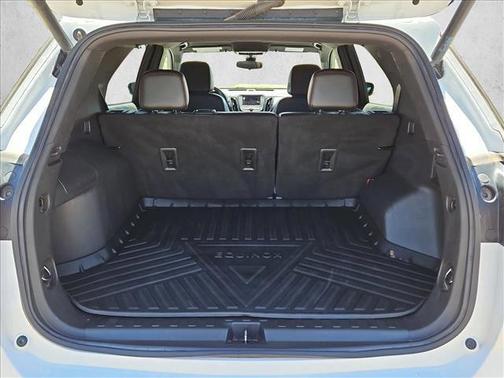 Summit White 2022 Chevrolet Equinox FWD RS