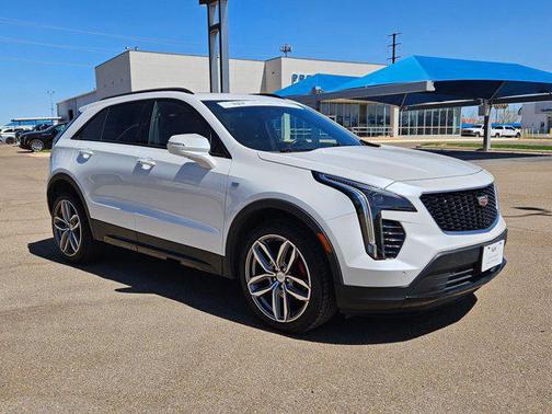 Crystal White Tricoat 2021 Cadillac XT4 Sport
