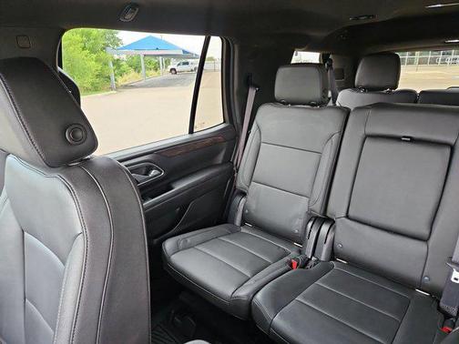 Summit White 2021 Chevrolet Tahoe 4WD Z71