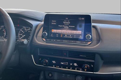 Everest White Pearl Tricoat 2026 Nissan Rogue Dark Armor
