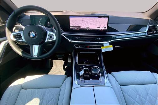 Mineral White Metallic 2026 BMW X5 sDrive40i
