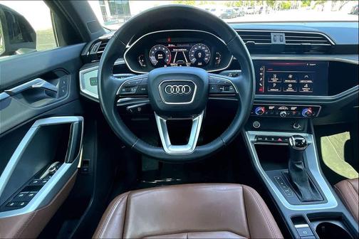 Mythos Black Metallic 2020 Audi Q3 45 S line Premium