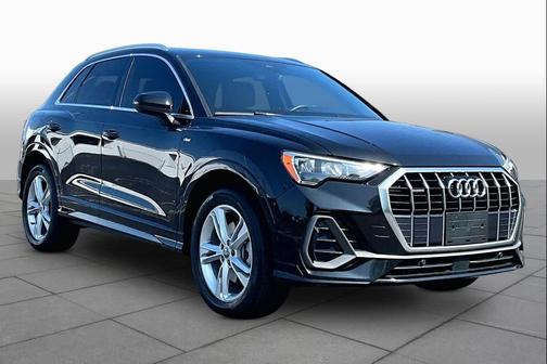 Mythos Black Metallic 2020 Audi Q3 45 S line Premium