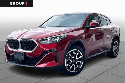 Vegas Red Metallic 2025 BMW X2
