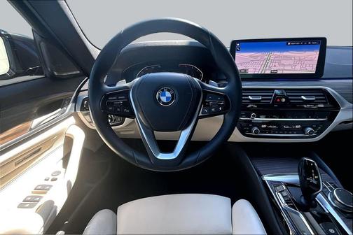 Dark Graphite Metallic 2022 BMW 530 i