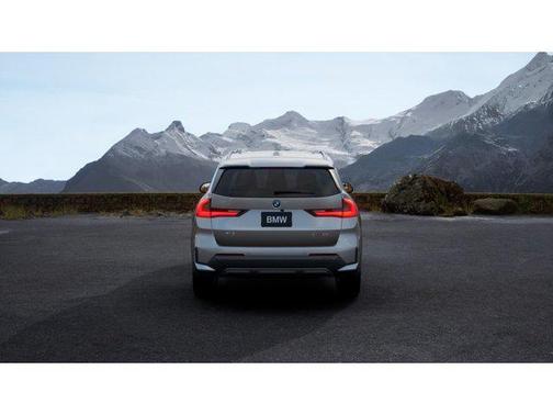 Space Silver Metallic 2026 BMW X1 xDrive28i