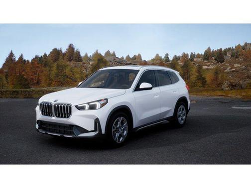 Mineral White Metallic 2026 BMW X1 xDrive28i