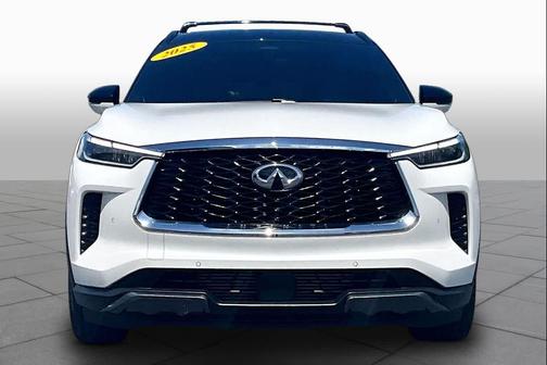 Majestic White/Black Obsidian 2025 INFINITI QX60 AUTOGRAPH