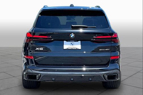 Black Sapphire Metallic 2025 BMW X5 sDrive40i