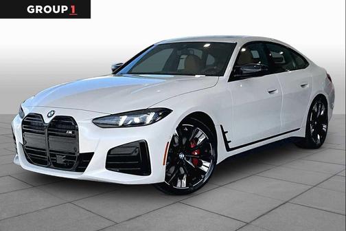Mineral White Metallic 2026 BMW M440 i