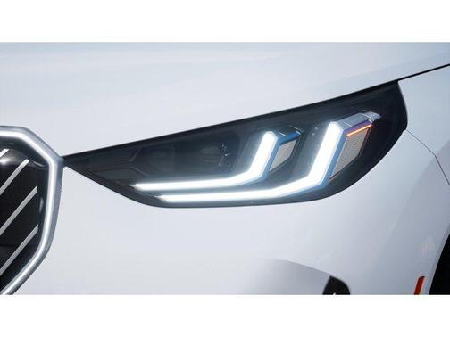Mineral White Metallic 2026 BMW X3 30 xDrive