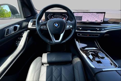 Mineral White Metallic 2026 BMW X5 xDrive40i