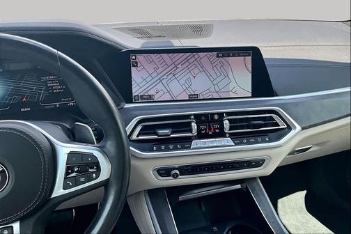 Mineral White Metallic 2023 BMW X5 sDrive40i