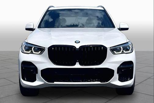 Mineral White Metallic 2023 BMW X5 sDrive40i