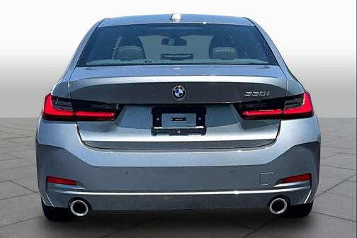 Skyscraper Grey Metallic 2025 BMW 330 330i