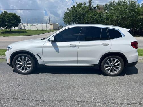 Mineral White Metallic 2019 BMW X3 sDrive30i