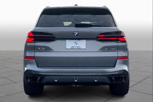 Skyscraper Grey Metallic 2026 BMW X5 sDrive40i