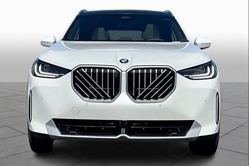 Mineral White Metallic 2026 BMW X3 30 xDrive