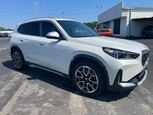 WHITE 2023 BMW X1 xDrive28i