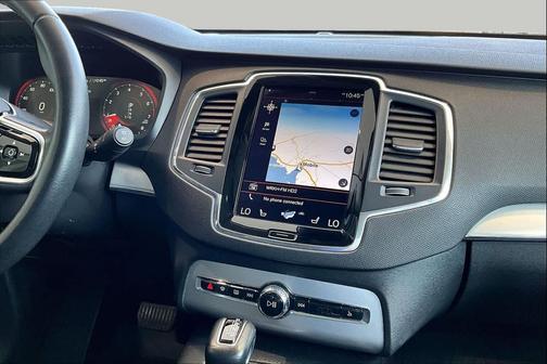 Onyx Black Metallic 2017 Volvo XC90 T6 Momentum