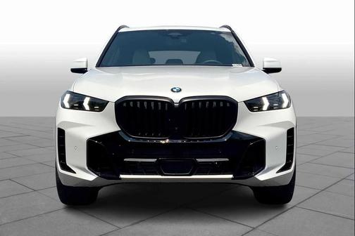 Mineral White Metallic 2026 BMW X5 sDrive40i