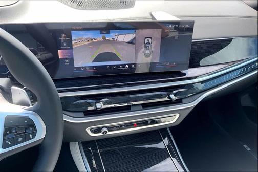 Mineral White Metallic 2026 BMW X5 sDrive40i